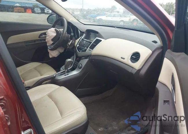 1G1PE5SB2D7175707: 43048067