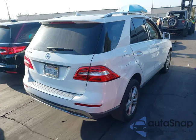 4JGDA5JBXEA325117: 43049241