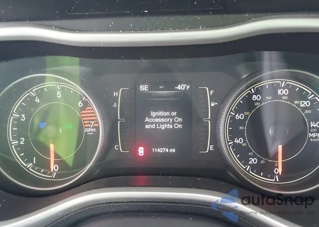 1C4PJLLBXJD551640: 43049243