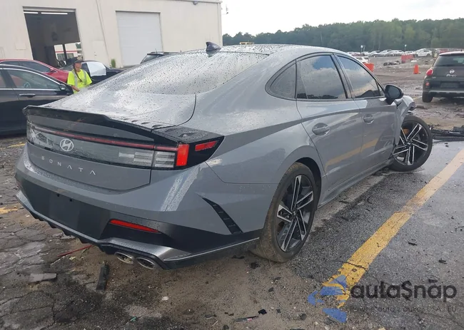 KMHL54JC4RA374144: 43049248