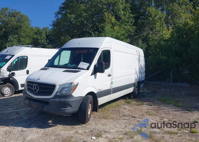 WD3PE8DB0FP131725: 43049275