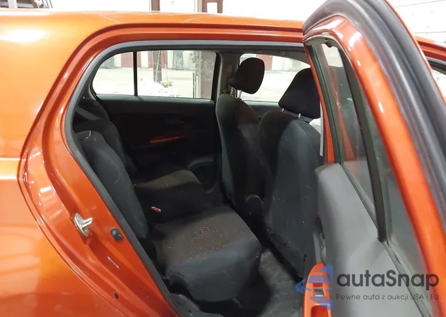 JTKKU10468J030379: 43049403