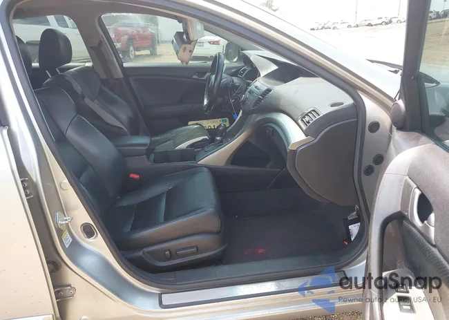 JH4CU2F64AC026625: 43049562