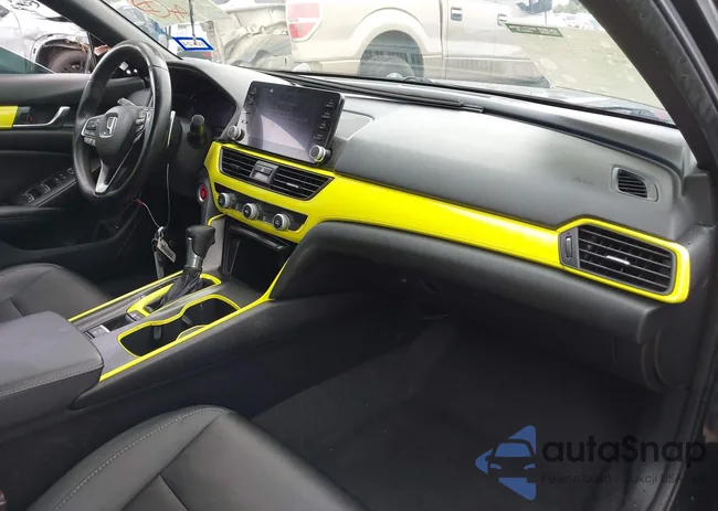 1HGCV1F30KA157435: 43049635