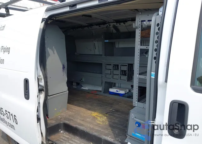 1GTW7AFG8L1266686: 43049760