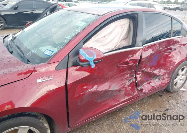 1G1PE5SB4G7208582: 43049802