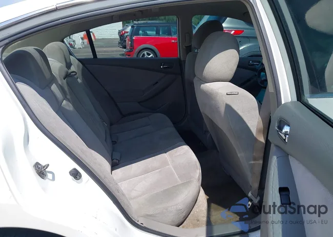 1N4AL21E49N527630: 43049822