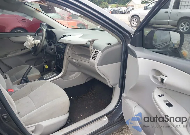 2T1BU4EE9AC320725: 43049837