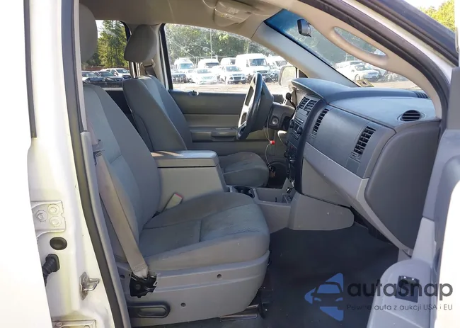 1D8HB38P47F584878: 43049123