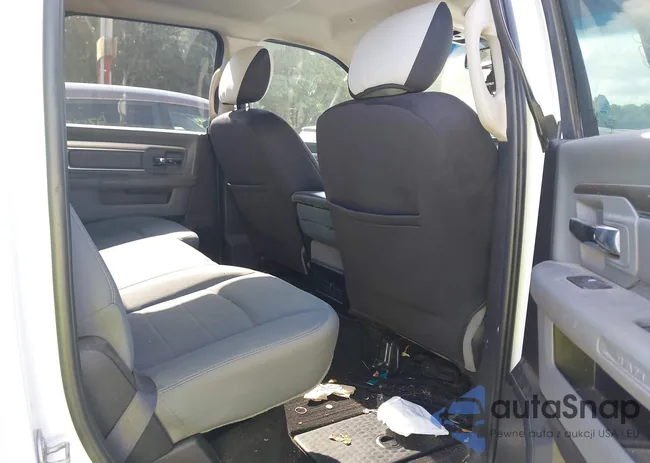 1C6RR7TT4JS249796: 43049182