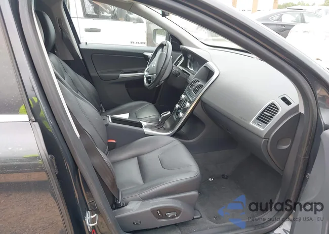 YV449MDK2F2709324: 43050257