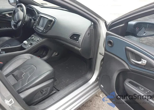 1C3CCCBG8FN682576: 43050219