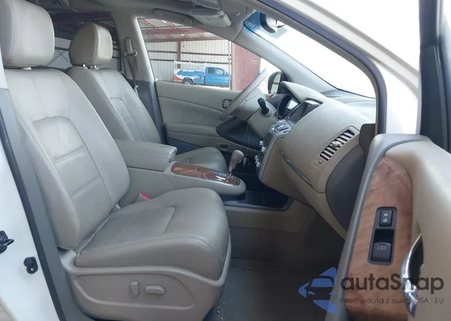 JN8AZ1MW5BW180773: 43051663