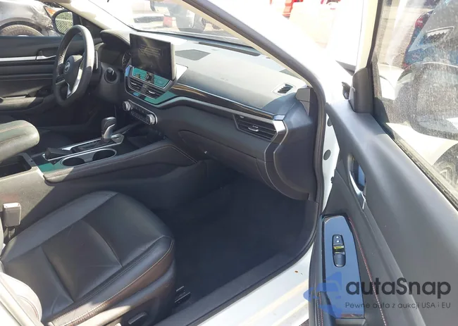 1N4BL4CV3PN326330: 43051743