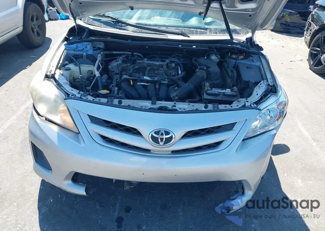 2T1BU4EE8BC608723: 43051755