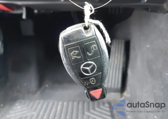 WDCGG8JB1EG330196: 43050849