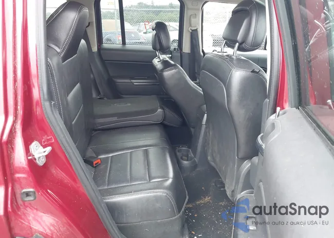 1C4NJRCB0CD525626: 43050939