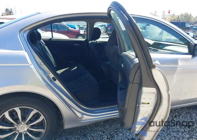 1HGCP2F34AA075707: 43052589