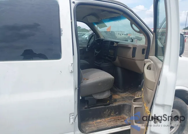 1GCHG35U351213456: 43052639