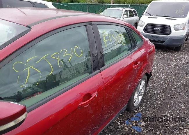 1FADP3F22EL204429: 43052720