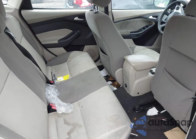 1FADP3F22EL204429: 43052720