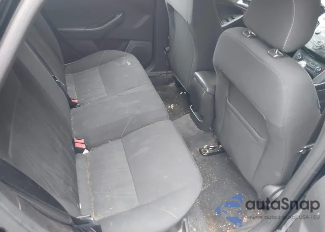 1FADP3K21JL238913: 43052790