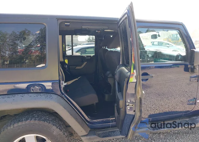 1C4BJWDG8DL502775: 43052797