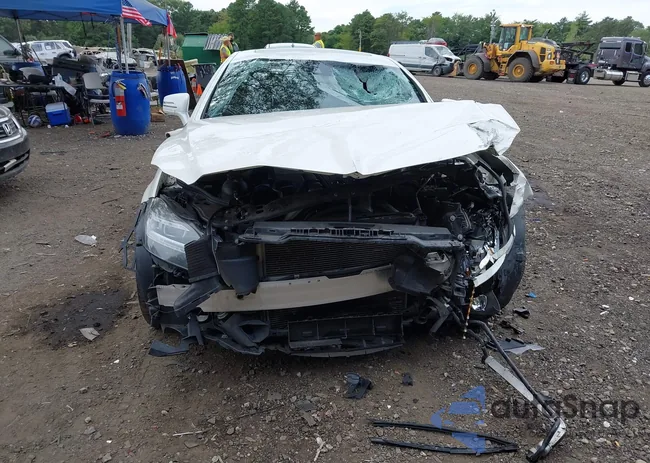 WDDLJ9BB1EA113928: 43052034