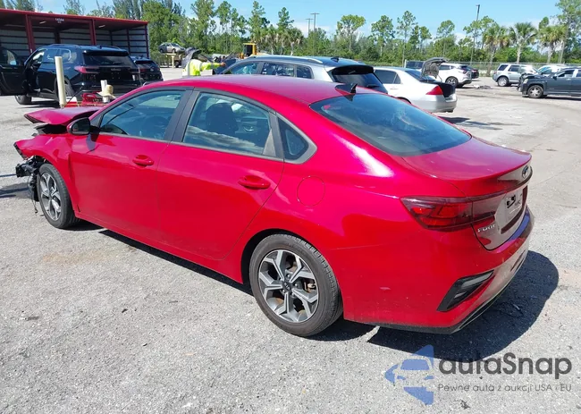 3KPF24AD9ME312831: 43052064