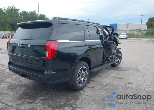 1FMJU1J81SEA23386: 43053321