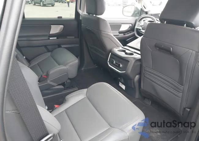 1FMJU1J81SEA23386: 43053321