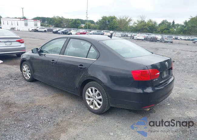 3VWDP7AJ1DM438586: 43053351