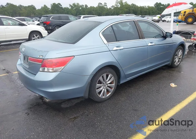 1HGCP3F86BA020288: 43053360