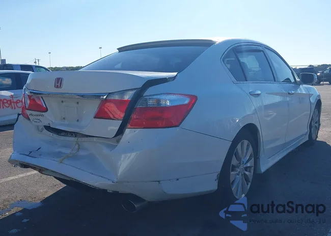 1HGCR2F74FA003345: 43053407