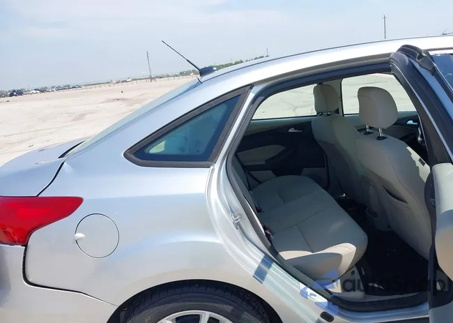 1FADP3F21JL252594: 43053683