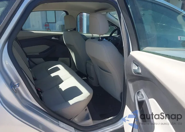 1FADP3F21JL252594: 43053683