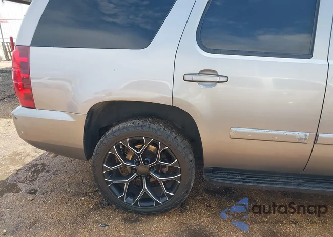 1GNFC13037R218563: 43052839