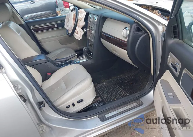 3LNHM26T48R632141: 43052909