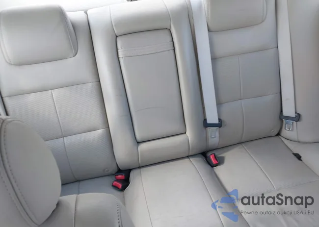 3LNHM26T48R632141: 43052909