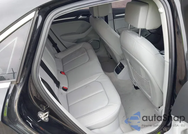 WAUE8GFF7G1069465: 43052975