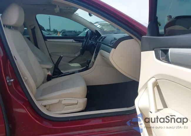 1VWLA7A3XKC011789: 43052994