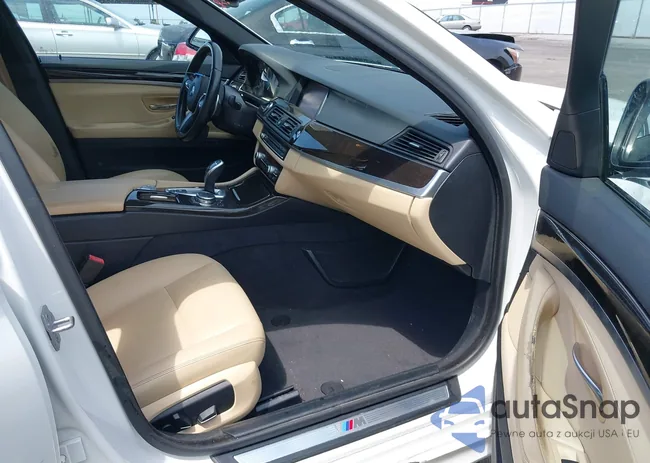 WBA5A5C57GG348030: 43053047