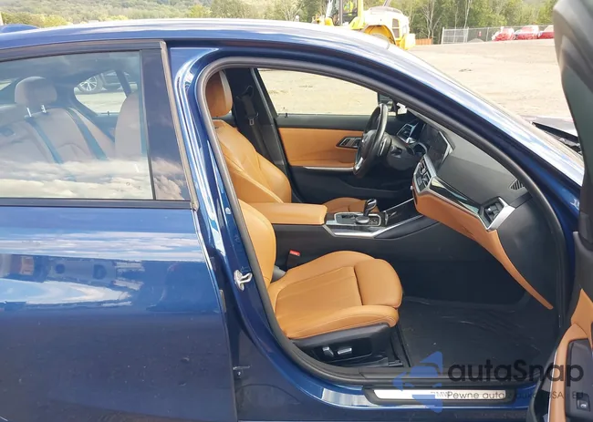 3MW5R7J0XN8C24972: 43053113