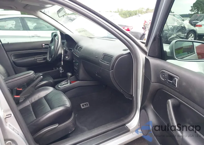 3VWSE69M33M161797: 43054560