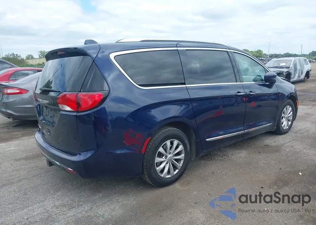 2C4RC1BG5JR354599: 43054175