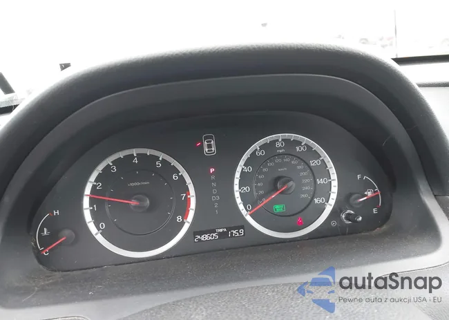 1HGCP2F38BA000641: 43055360