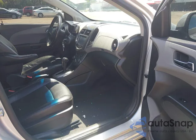 1G1JE6SB5G4139656: 43055166