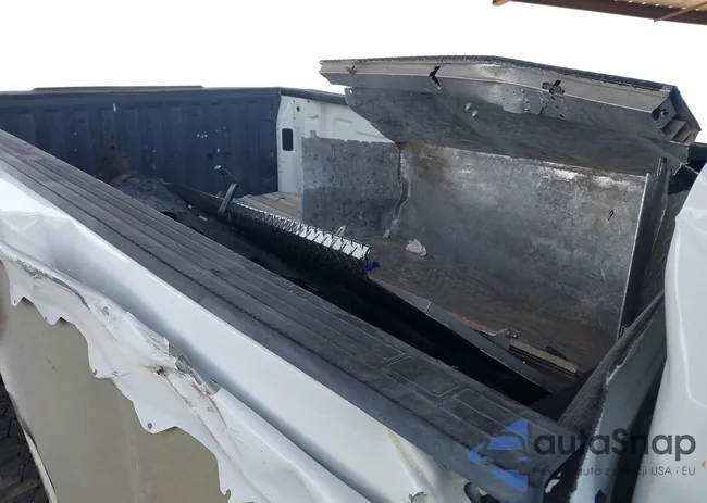 3GCNWAEH4KG305086: 43056448