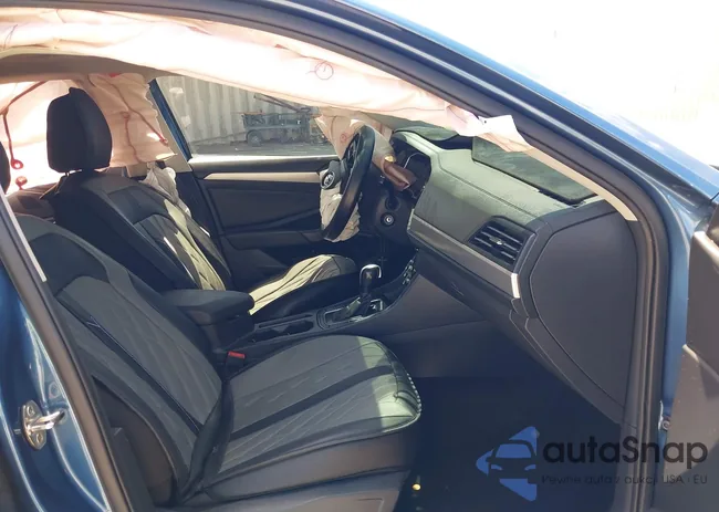 3VWC57BU4MM026141: 43056606