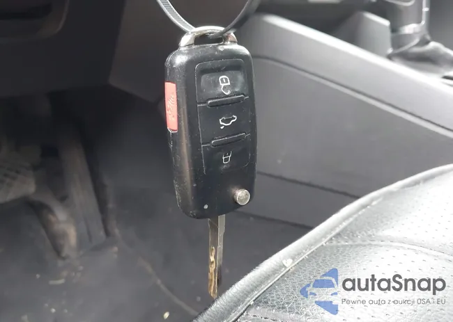 3VWDX7AJ2CM471773: 43056671